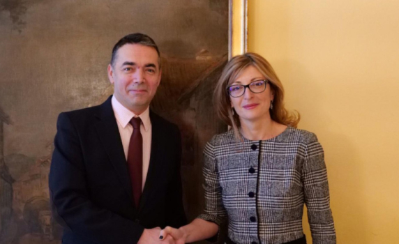 Македонски вицепремиер обвини Екатерина Захариева в лъжа