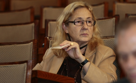Проф. Кожухарова: Националният план за ваксиниране в България не действа