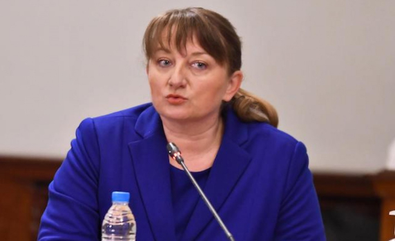 Деница Сачева: 160 хил. младежи у нас нито учат, нито работят