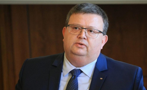  Цацаров: Прокурор, разследващ главния, е най-екзотичната идея, която съм виждал