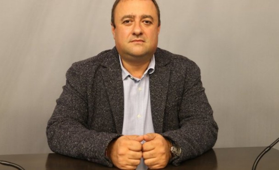 Иван Иванов към Борисов: 2 млн. българи живеят на прага на бедността, а Вие си напълнихте чекмеджето
