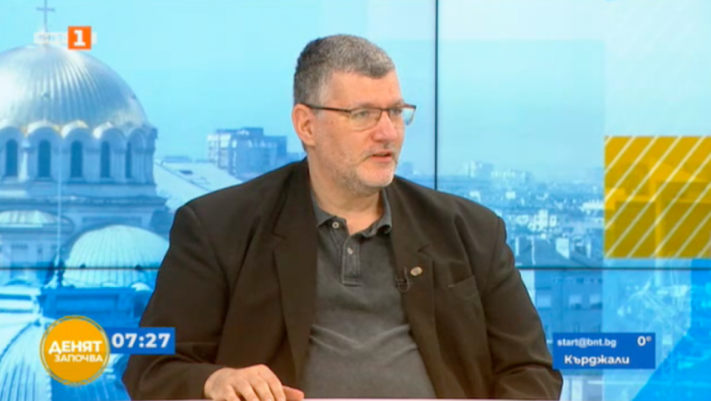 Проф. Момеков: Колкото и гадно да звучи, мненията против ваксините трябваше да бъдат потиснати