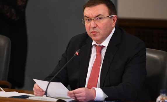 Обмислят локални мерки срещу COVID в страната