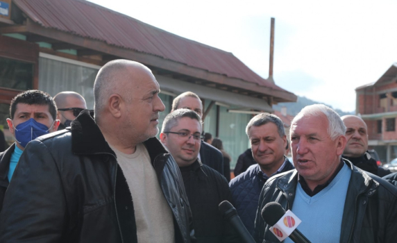 Борисов: Нашата кампания е лесна. Само показваме направеното и обещаваме - работа, работа, работа