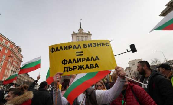 Ресторантьорите излязоха с кърваво писмо срещу НОЩ