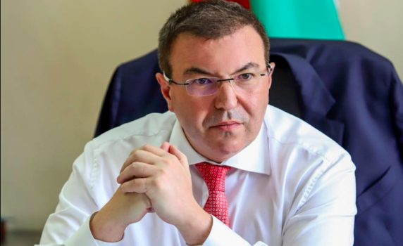 Костадин Ангелов прекратява предизборната си кампания