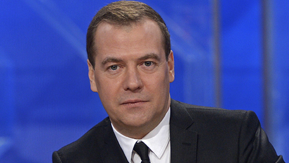 Медведев за Байдън: Нищо в живота не излиза толкова скъпо, както болестта и глупостта