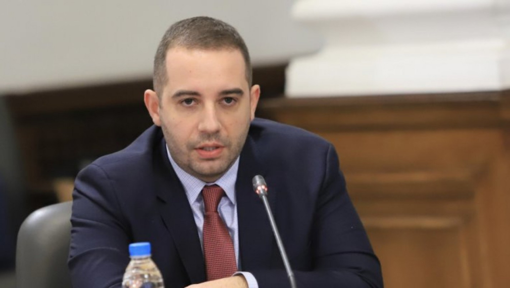 От утре у нас се възстановява ваксинацията с "АстраЗенека" след решението на ЕМА