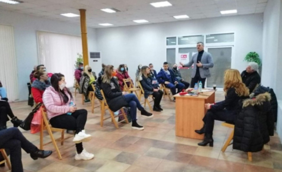 Кирил Добрев: Младите не искат подаяние, а шанс и переспектива