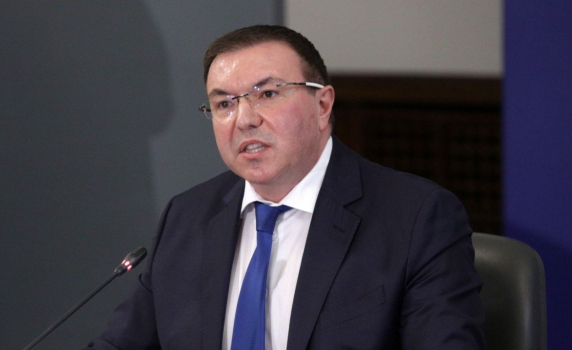 Ангелов не знае дали мерките ще бъдат удължени