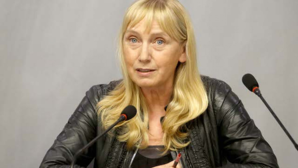 Елена Йончева е новият председател на Контактната група по убежище на ЕП