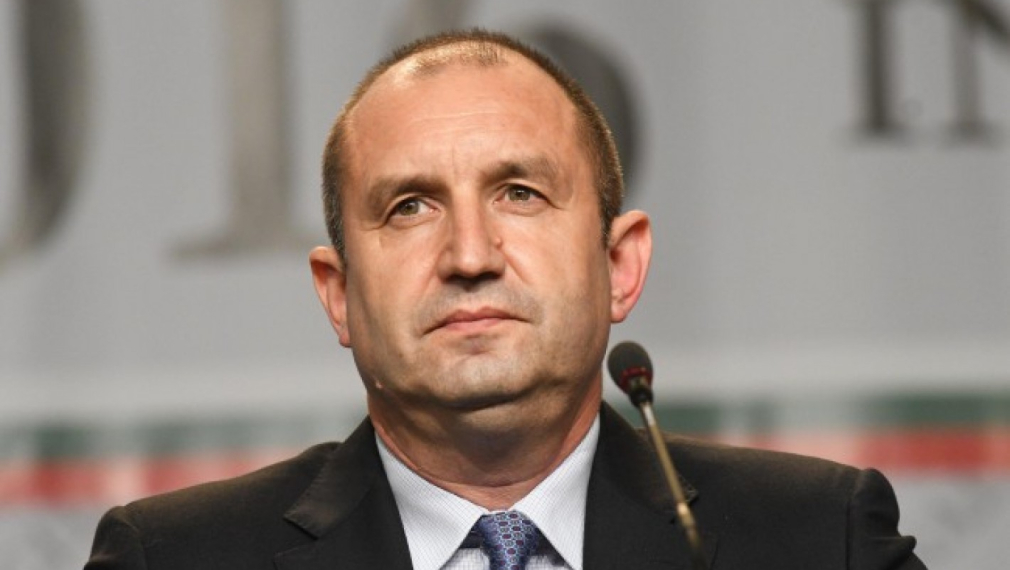 Радев свиква утре експертна дискусия за отношенията между България и РСМ
