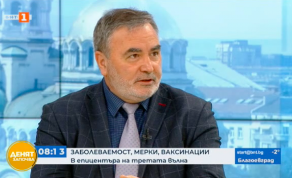 Доц. Кунчев: Няма тежко разболели се след имунизация хора