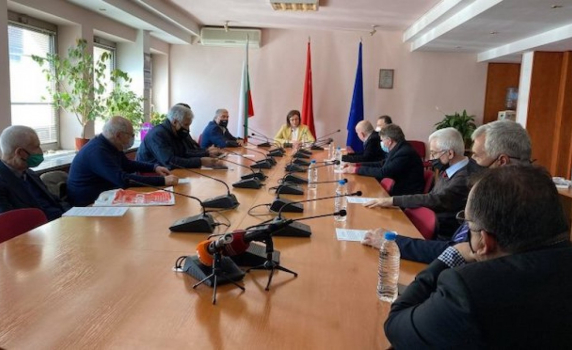 14 партии и организации изненадващо подкрепиха БСП за изборите