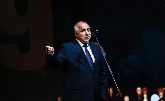 Светът на лумпенизирания българин почва и свършва с Бойко 