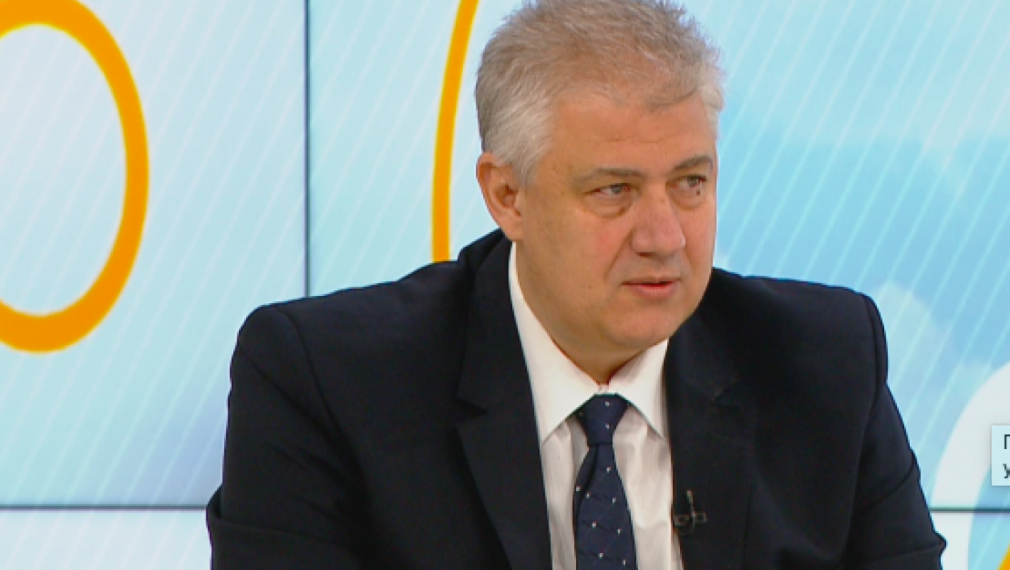 Проф. Балтов: Най-добрата ваксина е поставената