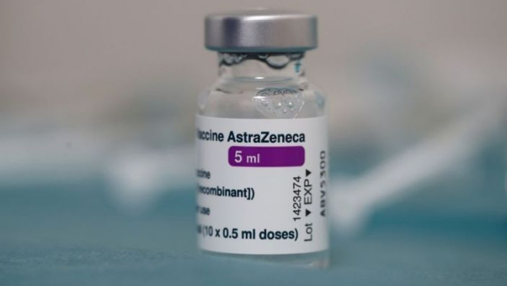 Лондон съобщи за 30 случая на тромбоза след ваксината на AstraZeneca