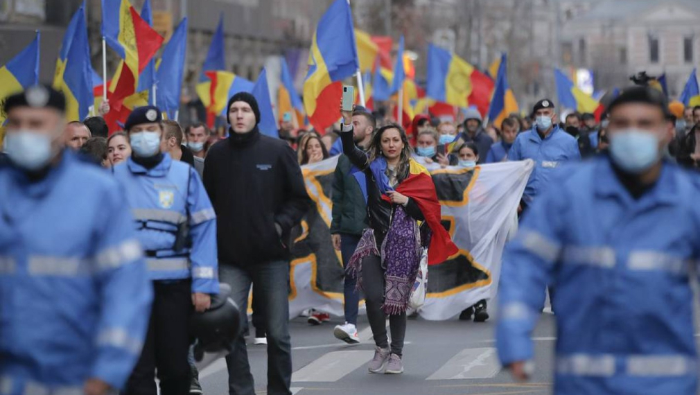 Седми ден румънците протестират срещу ограничителните мерки