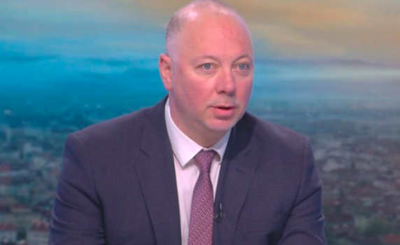 Желязков: Слави Трифонов не е спирал да бъде политик от екрана