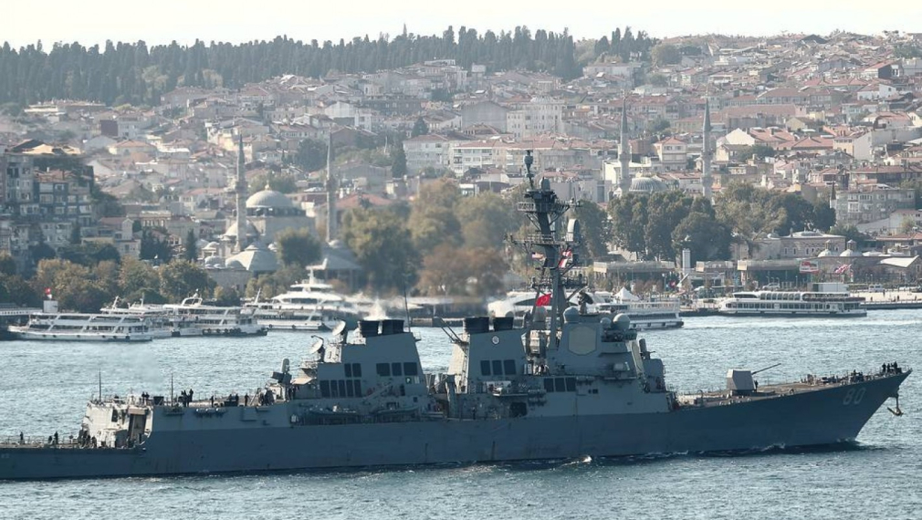 Турция уведоми Русия за преминаването на американски военни кораби в Черно море