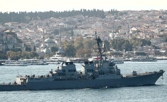 Турция уведоми Русия за преминаването на американски военни кораби в Черно море