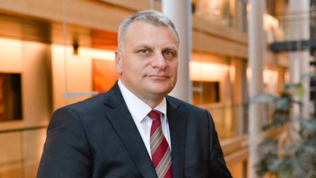 Курумбашев: ГЕРБ е формалният победител, а "Има такъв народ" е неформалният победител