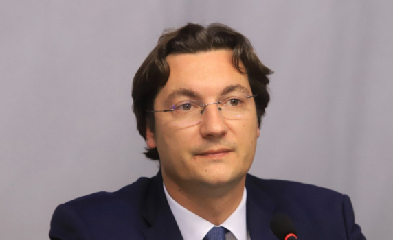 Крум Зарков: Заявката за подкрепа на правителство на Слави Трифонов е непремерена