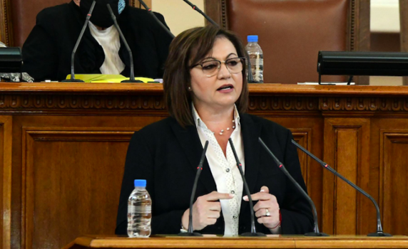 Нинова: Не преговаряме с ГЕРБ за правителство, нито с ДПС за президент