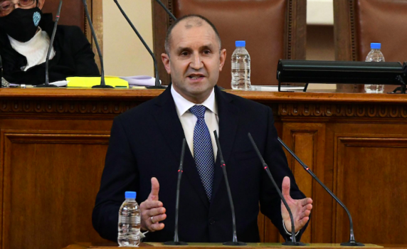 Президентът поиска ясна политическа отговорност за новия кабинет