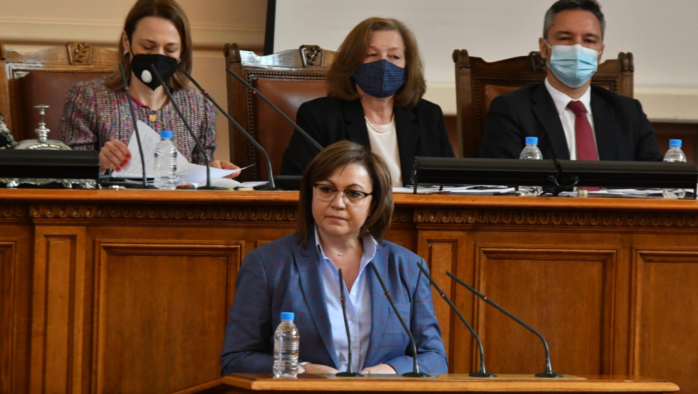 Нинова: Маските паднаха. Новите партии и ДПС не желаят ревизия за последните 10 г. управление