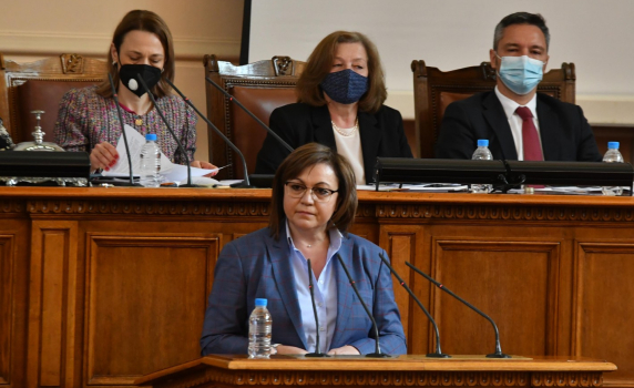Нинова: Маските паднаха. Новите партии и ДПС не желаят ревизия за последните 10 г. управление