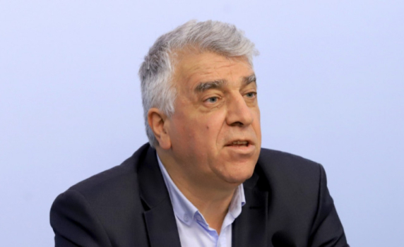 Румен Гечев: „Да, България“ си подава топката с ДПС