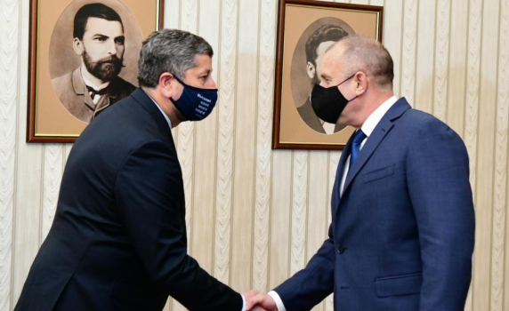Радев към ДБ: Във ваше лице десният избирател отново има представителство