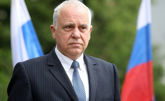 Русия гони двама български дипломати