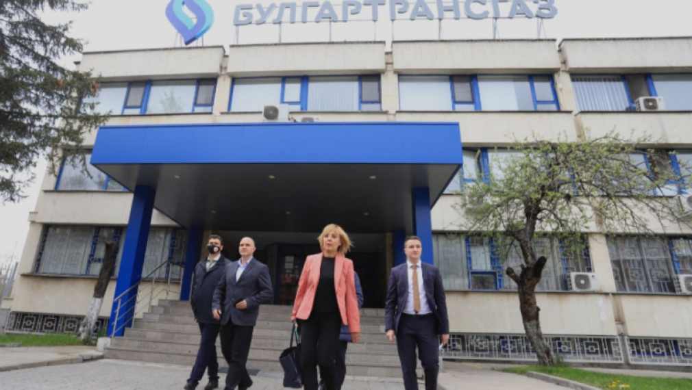 Мая Манолова нахлу в "Булгартрансгаз" да търси 3 млрд. лв. заради "Турски поток"