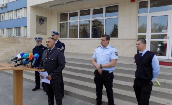 Целият състав на Пътна полиция излиза на проверки по Великден
