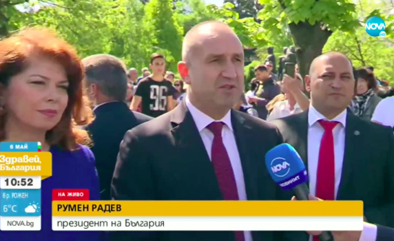 Радев: Метете стълбата само отгоре надолу