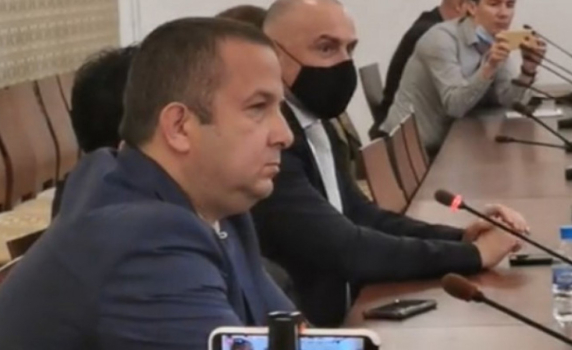 Светослав Илчовски: Тези ни крадат безмилостно