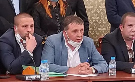 Шефът на "Градус": Илчовски лъже. Нагло се гаври с депутати и журналисти 