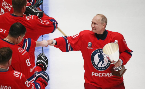 Отборът на Путин победи в мач от Нощната хокейна лига