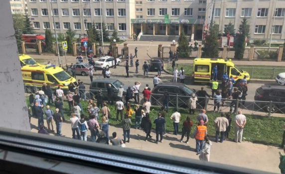 Девет са вече жертвите на стрелбата в руско училище