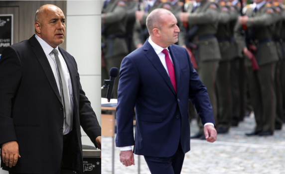 Радев командва парада. Баце държи ръката си върху пулса на народа