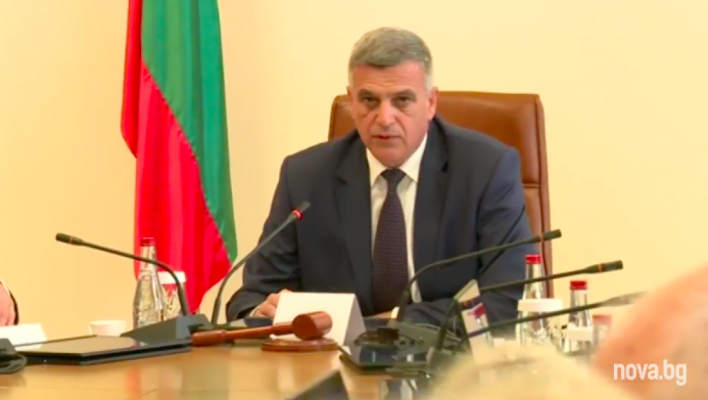 Стефан Янев: Работим на пълни обороти, всичко е под контрол