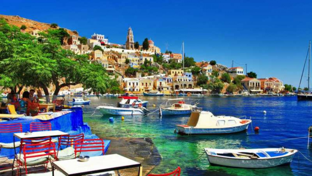  Гърция официално отвори за туристи