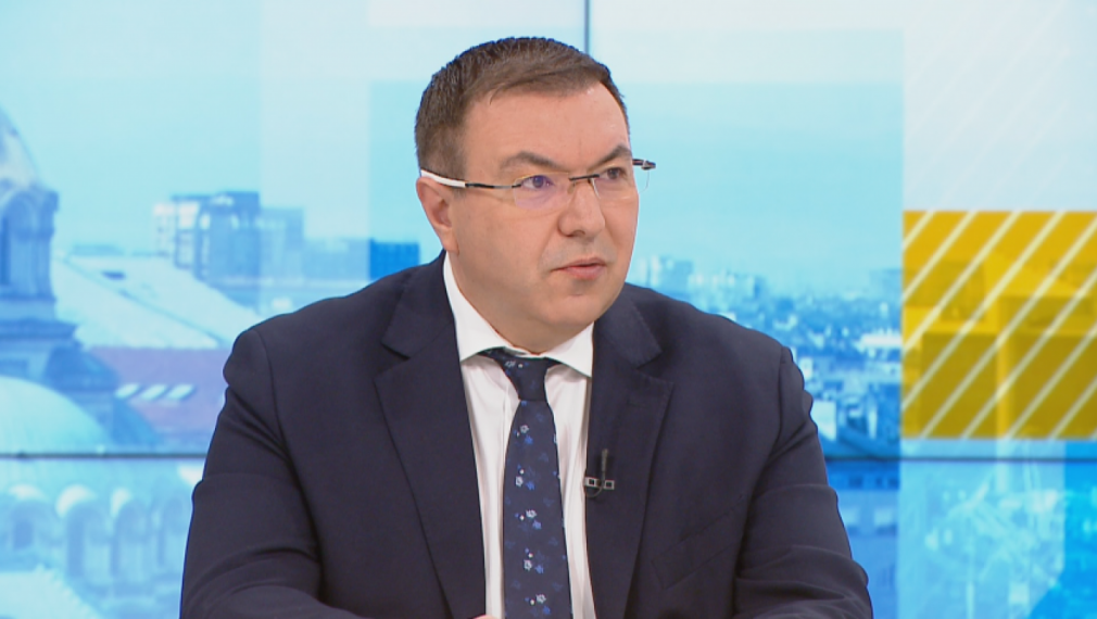 Проф. Ангелов призова да се преосмислят новите правила за ваксинация