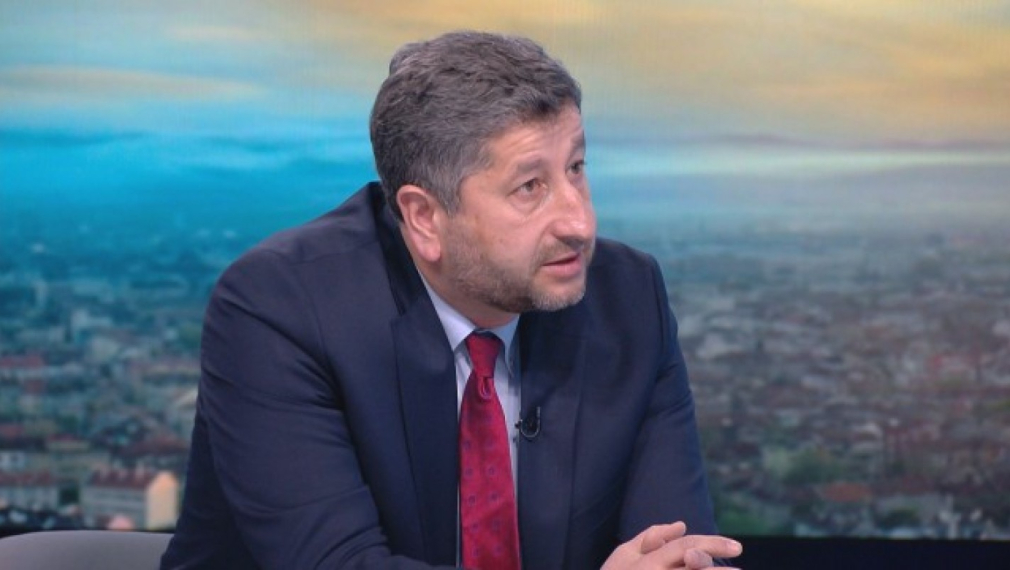 Христо Иванов: Усмивките на Доган ни струват по половин милиард