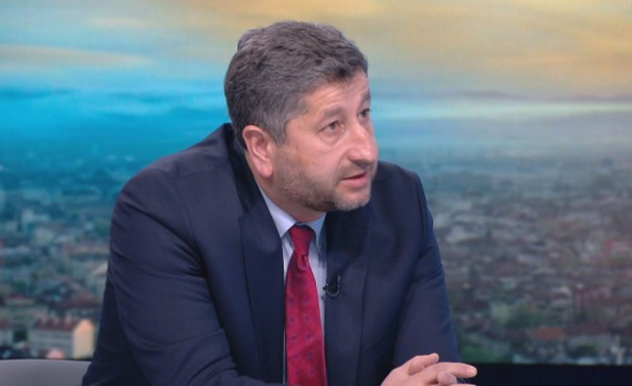 Христо Иванов: Усмивките на Доган ни струват по половин милиард