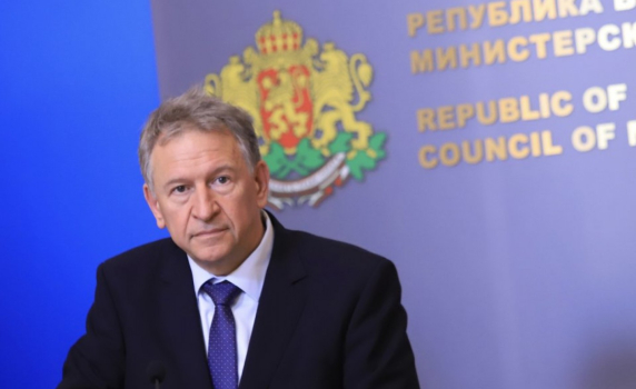 Министър Кацаров: При 70% ваксинирани можем да премахнем мерките