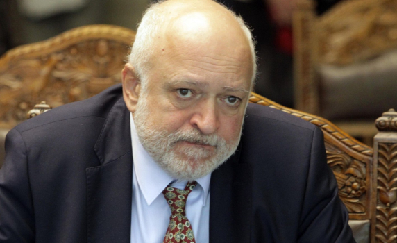 Проф. Минеков: Миналата година си загубих времето на един площад