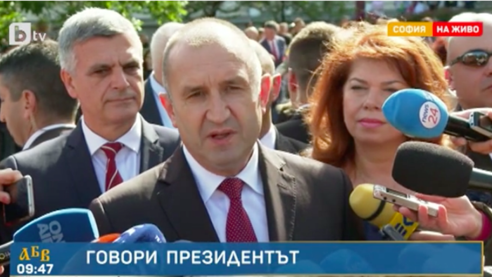 Радев: Всеки българин, стъпващ на словото и на духовността, е летящ човек
